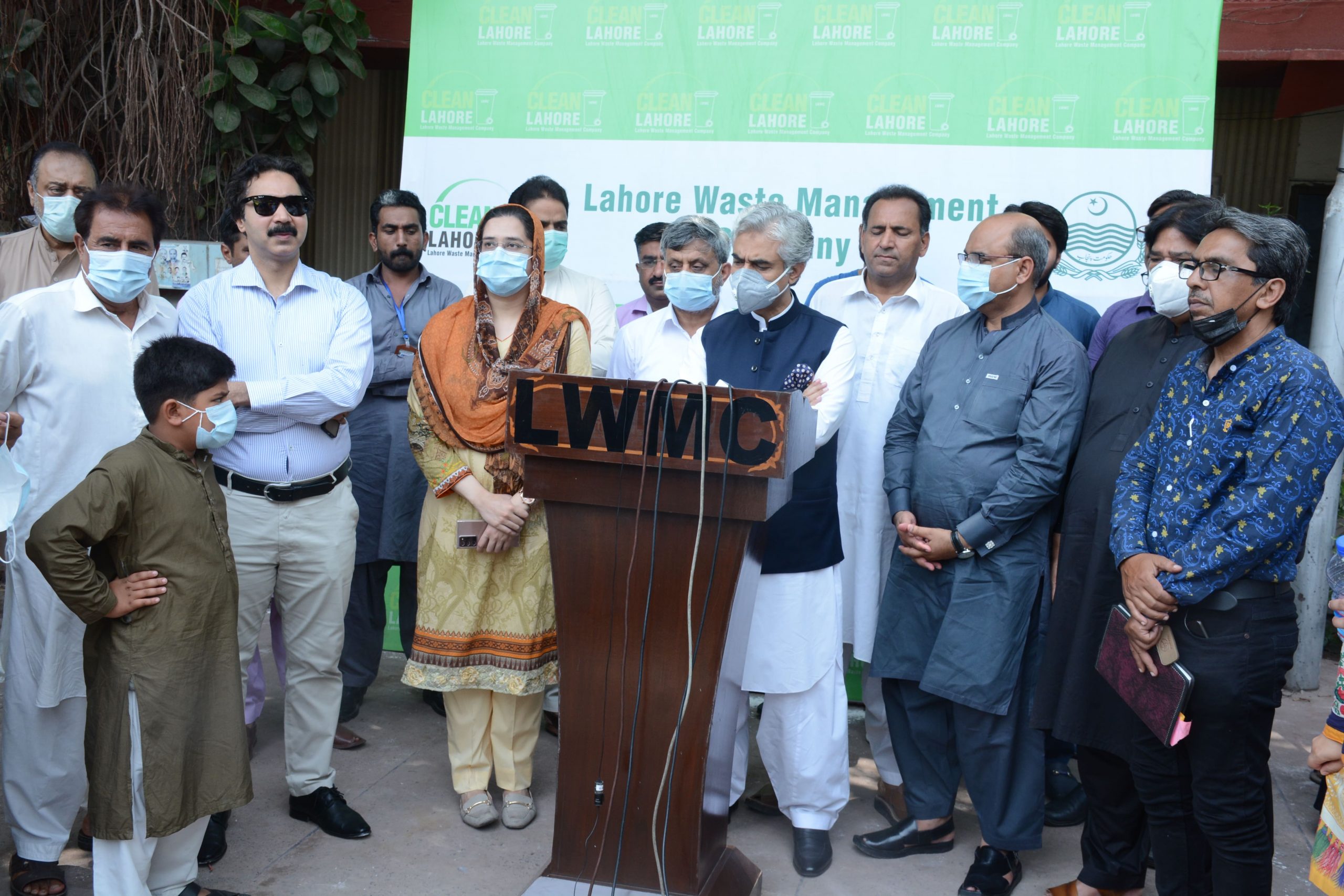 کوڑا کنٹینرز